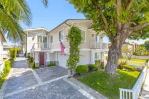 Redondo Beach luxury townhomes