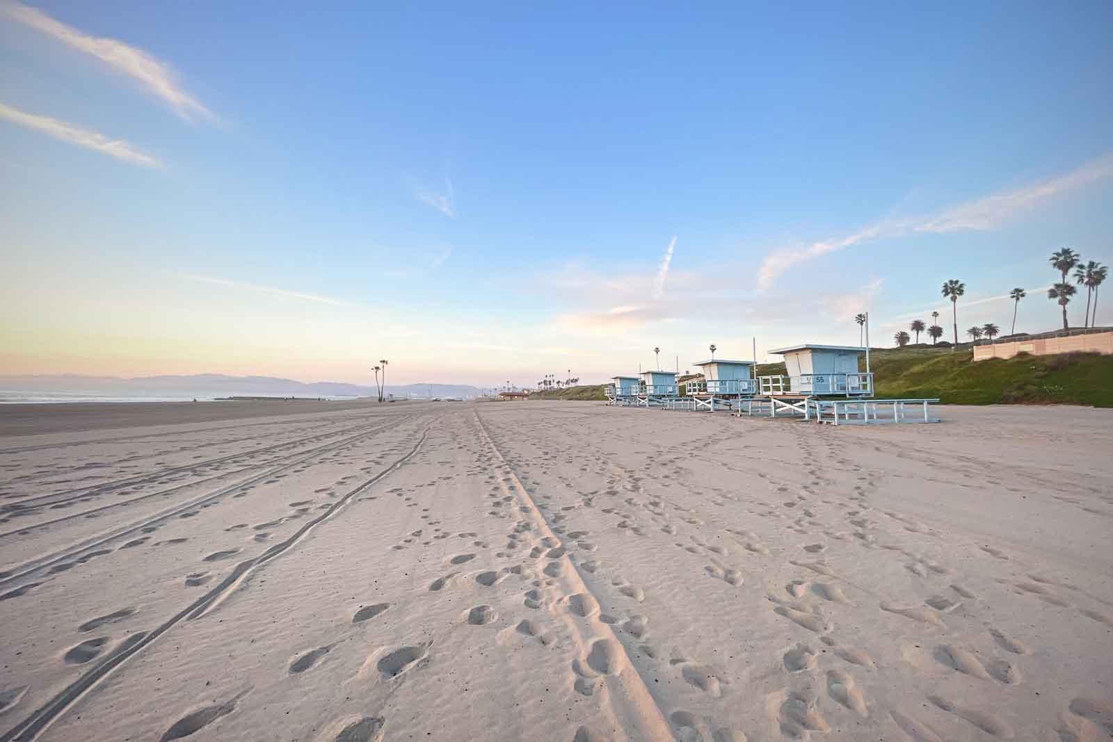 El Segundo lifeguard towers
